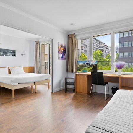 Grand Appartement Avec Balcon - Proche Parc Des Expo - Parking Privee Issy-les-Moulineaux Zewnętrze zdjęcie