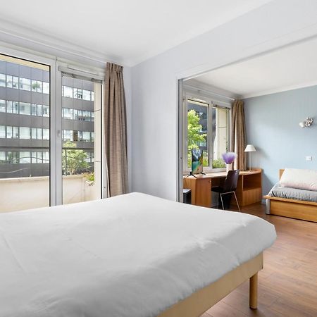 Grand Appartement Avec Balcon - Proche Parc Des Expo - Parking Privee Issy-les-Moulineaux Zewnętrze zdjęcie